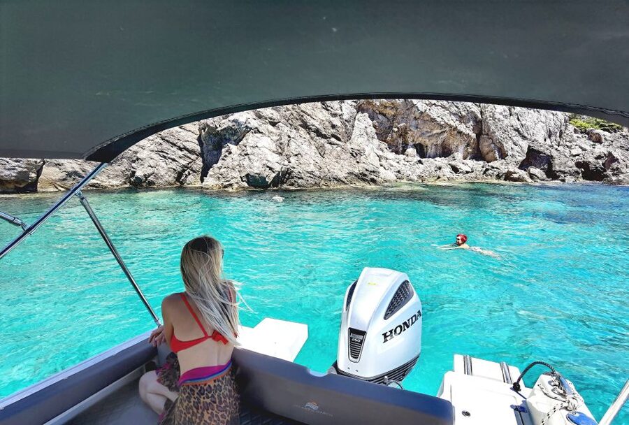 Dubrovnik: Blue Cave & Sunj Beach Boat Tour with Drinks - Šunj Beach and the long pause