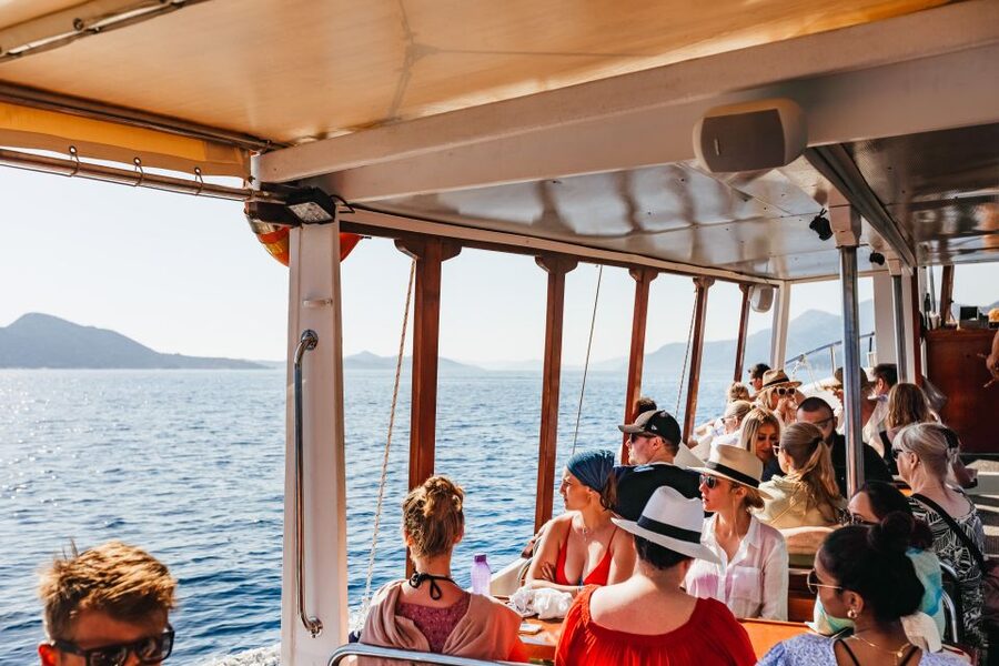Dubrovnik: Elaphite Island Cruise w/ Drinks & Optional Lunch - Lunch on the boat, or food on Lopud