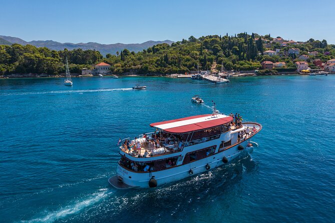 Dubrovnik: Elaphiti Islands Full-Day Cruise with Lunch - Šipan: lunch, Suđurađ, and a taste of island life