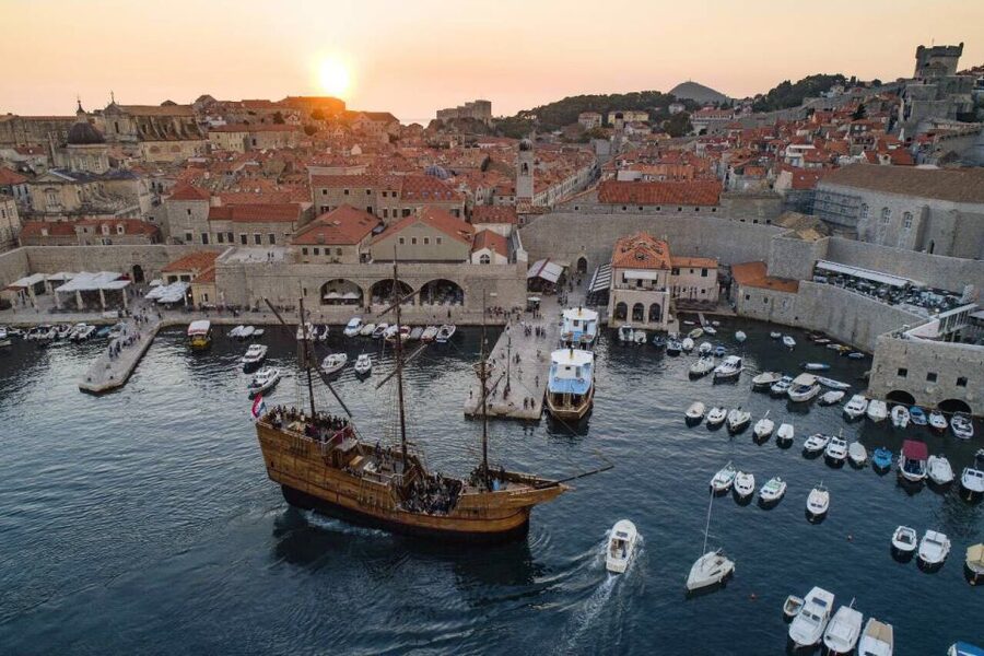 Dubrovnik: Panoramic Sunset Cruise-Karaka Ship (Adult Only) - Who will enjoy this cruise most?