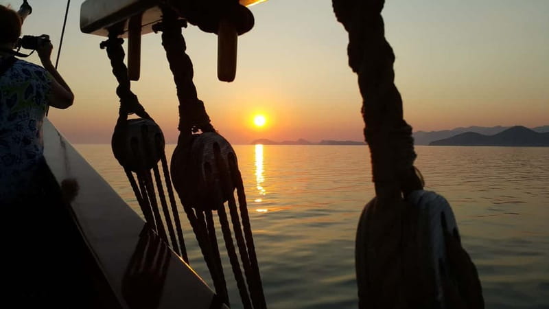 Dubrovnik: Panoramic Sunset Cruise-Karaka Ship (Adult Only) - Sunset over the Adriatic from the upper deck
