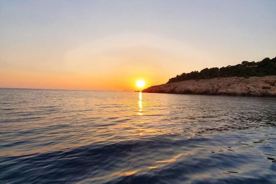 Dubrovnik: Romantic Sunset Cruise & Cave Visit with a Local - Starting at the Old Town port