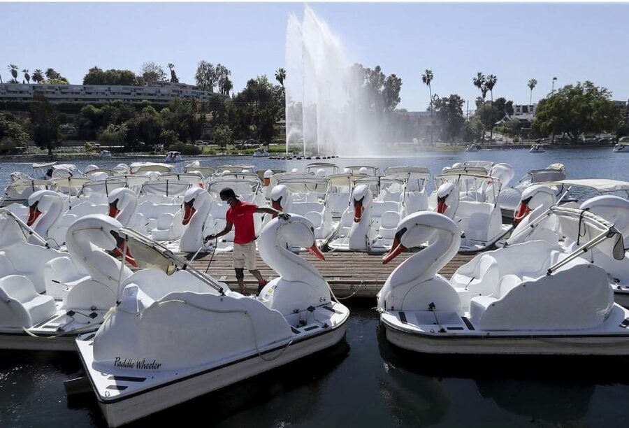 Echo Park Lake: Swan Pedal Boat Rental - Arriving at Wheel Fun Rentals