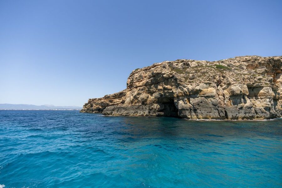 El Arenal, Mallorca: Bay of Palma Boat Tour with Snorkeling - The swimming stop and snorkeling conditions
