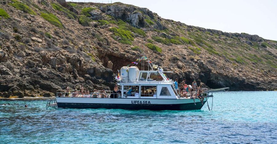 El Arenal, Mallorca: Bay of Palma Boat Tour with Snorkeling - The southern coastline from the water