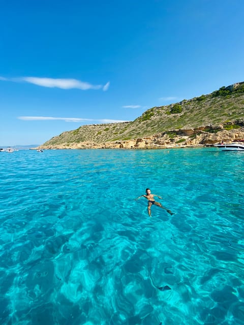 El Arenal: Private Mallorca Boat Rental (No License Needed) - What the 15-horsepower boat means for your day