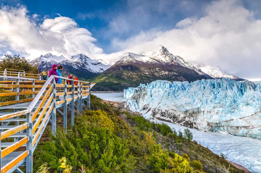 El Calafate: Perito Moreno Glacier Trekking Tour and Cruise - Crossing Brazo Rico by boat