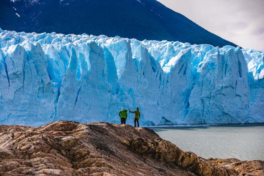 El Calafate: Perito Moreno Glacier Trekking Tour and Cruise - Weather, clothing, and comfort