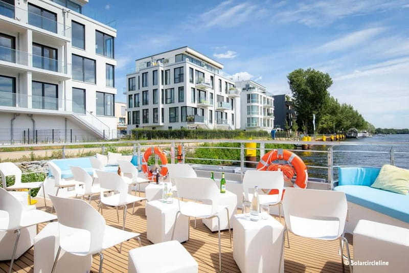 Evening Boat Tour 1.5 hour with our solarcatamaran - Evening Views and the Green Side of Berlin