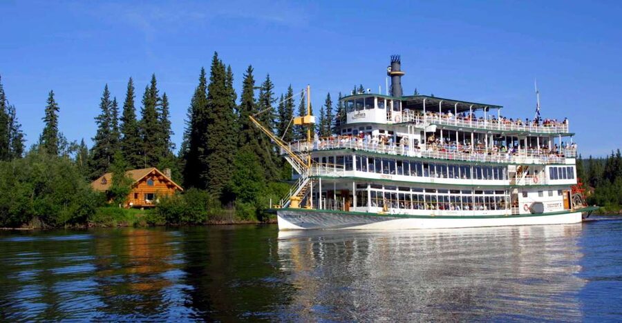 Fairbanks: Riverboat Cruise and Local Village Tour - The Athabascan village makes the history tangible