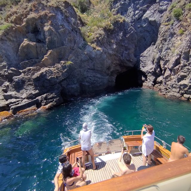 Forio: Ischia Island Boat Tour with Local Lunch and Swimming - Spiaggia degli Inglesi and Ischia Porto