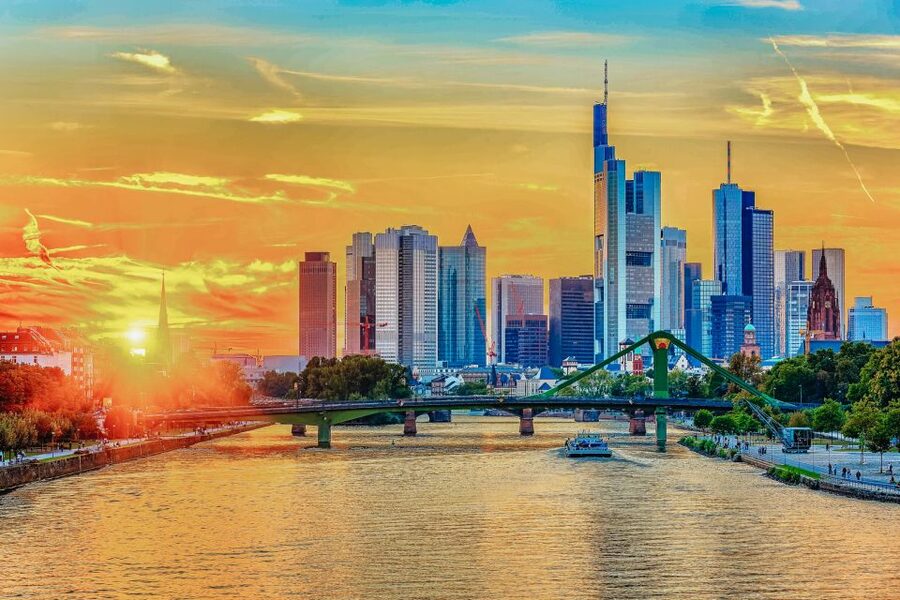 Frankfurt: River Main Sightseeing Cruise with Commentary - Who will enjoy this cruise most
