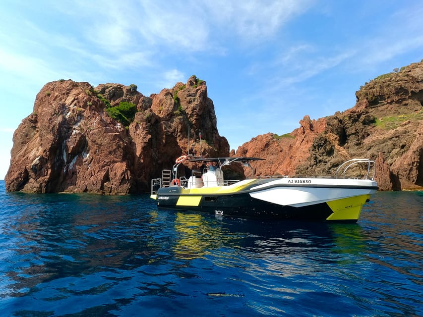 Fréjus : Esterel Calanques Cruise (Comfort Boat) + Swim Stop - Choosing the best departure time