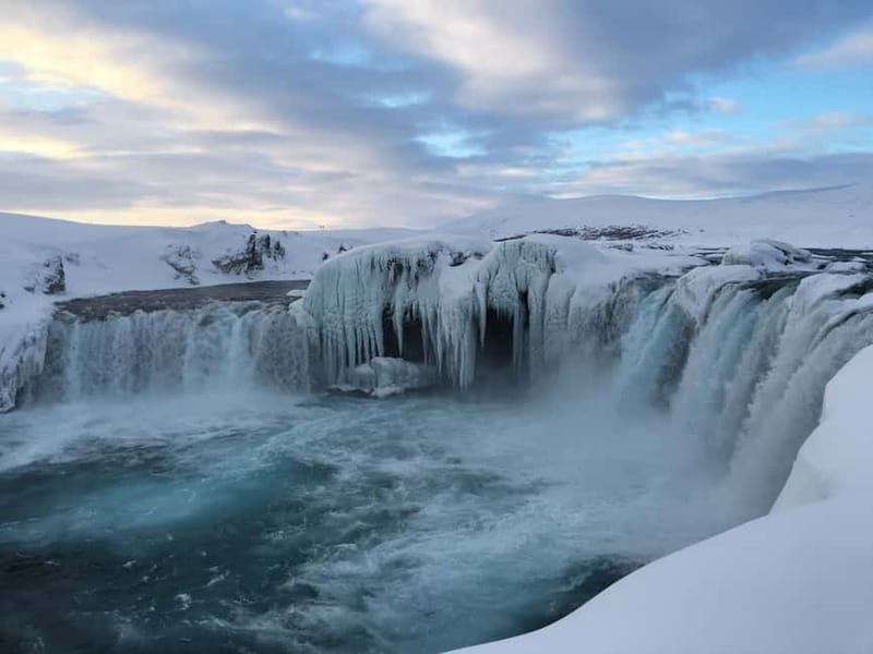 From Akureyri: Lake Mývatn and Godafoss Cruise Ship Day-Trip - Why this route works from Akureyri