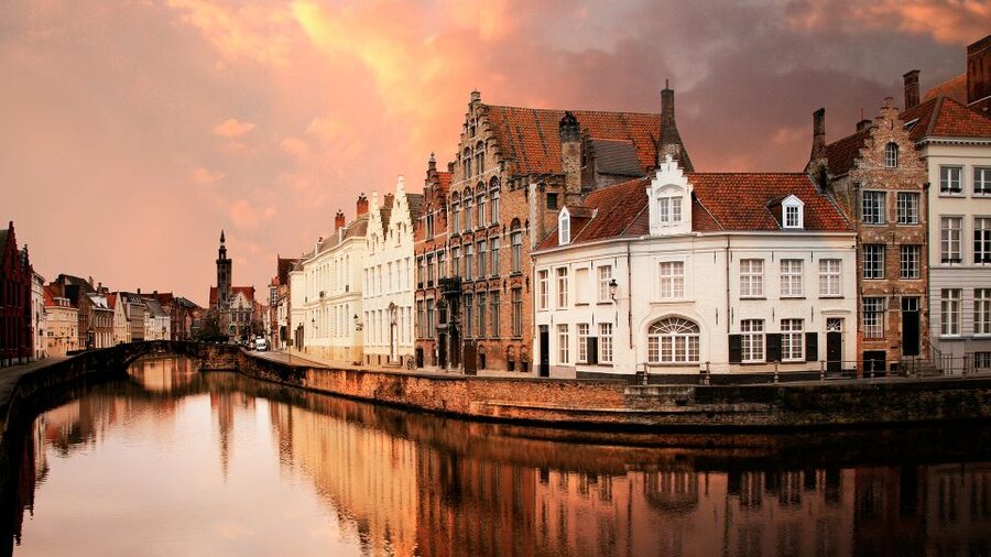 From Amsterdam: Bruges Day Trip in English with Boat Option - Church of Our Lady and Gruuthuse Palace