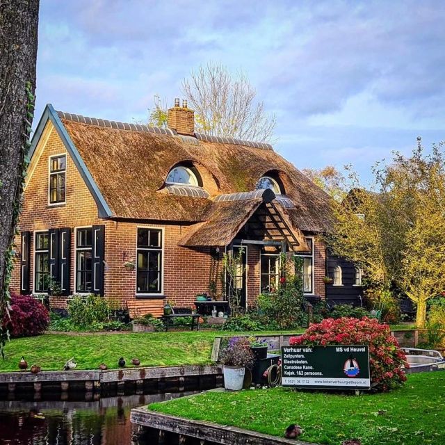 From Amsterdam: Giethoorn & Zaanse Schans Tour w/ Small Boat - Key points at a glance
