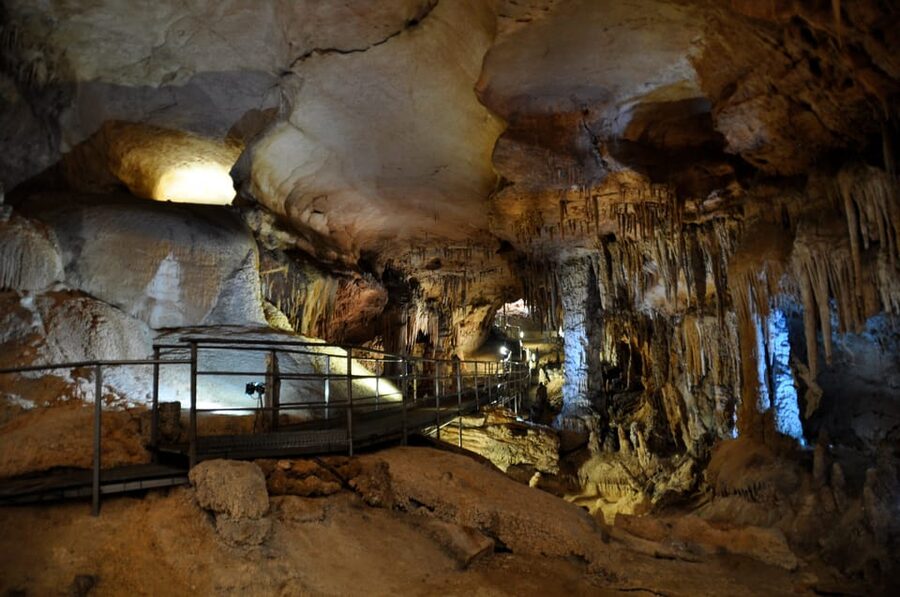From Arbatax: Full-Day Guided Boat Tour of the Baunei Coast - Pools of Venus: a shorter pause in a striking setting