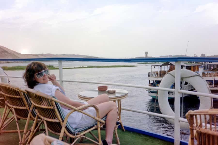 From Aswan: 4-Day Nile Cruise from Aswan to Luxor with Guide - Day 3: Edfu Temple and the pleasure of river time