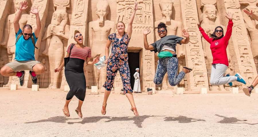 From Aswan:4 Days Nile Cruise Luxor Abu Simbel & Air Balloon - Day 4: Balloon views and the West Bank