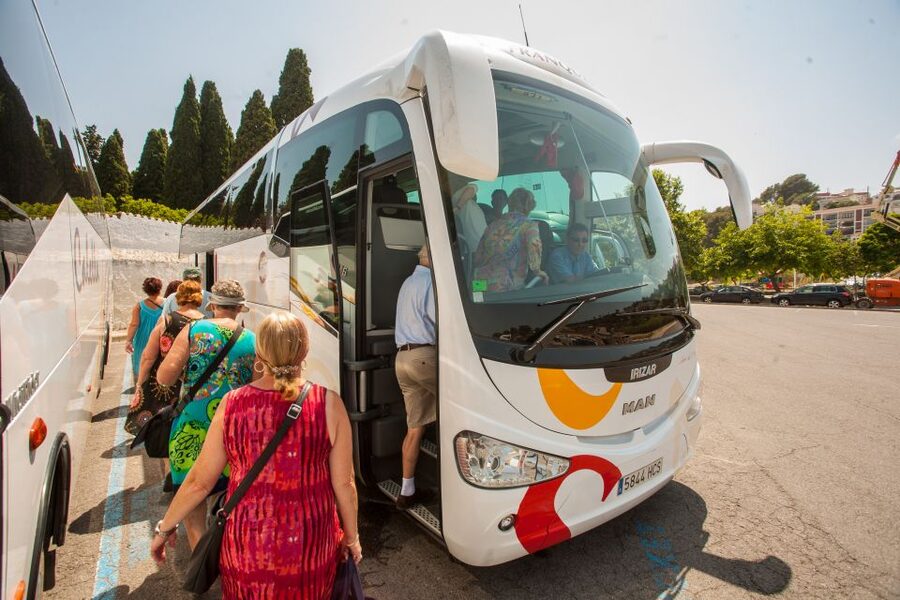 From Barcelona: Costa Brava Day Tour with Boat Trip - Starting at Barcelona Nord
