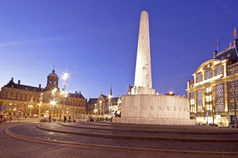 From Brussels: Day Trip to Amsterdam with Canal Boat Cruise - Who should book this day trip