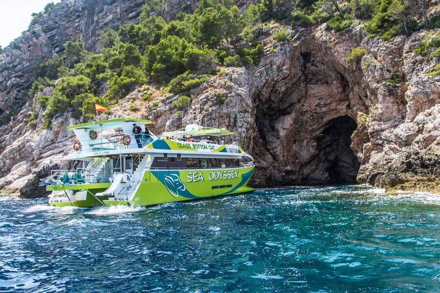 From Cala Millor: East Coast Glass-Bottom Boat Trip - What this boat trip is really like