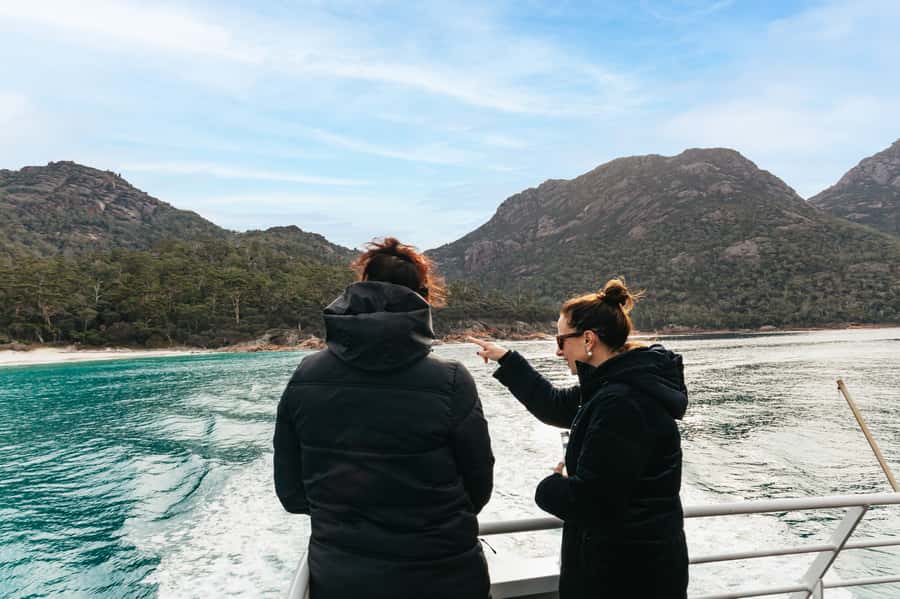 From Coles Bay: Wineglass Bay Cruise with Lunch - Weather, comfort, and the route