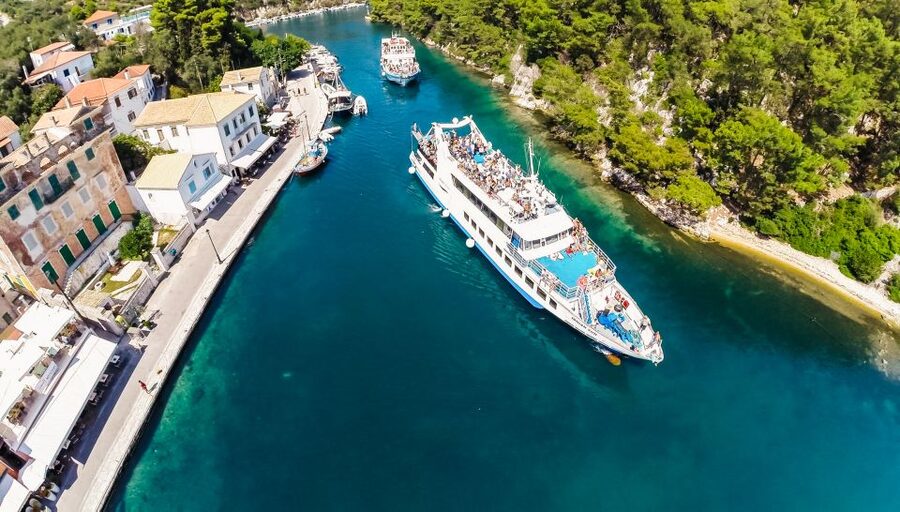 From Corfu: Day Cruise to Paxos, Antipaxos, and Blue Caves - Who should book this boat trip