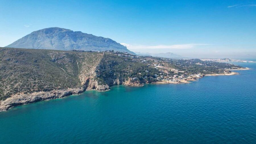 From Denia: Boat Trip to Tallada Cave with Optional Swim - Looking for sea life along the route