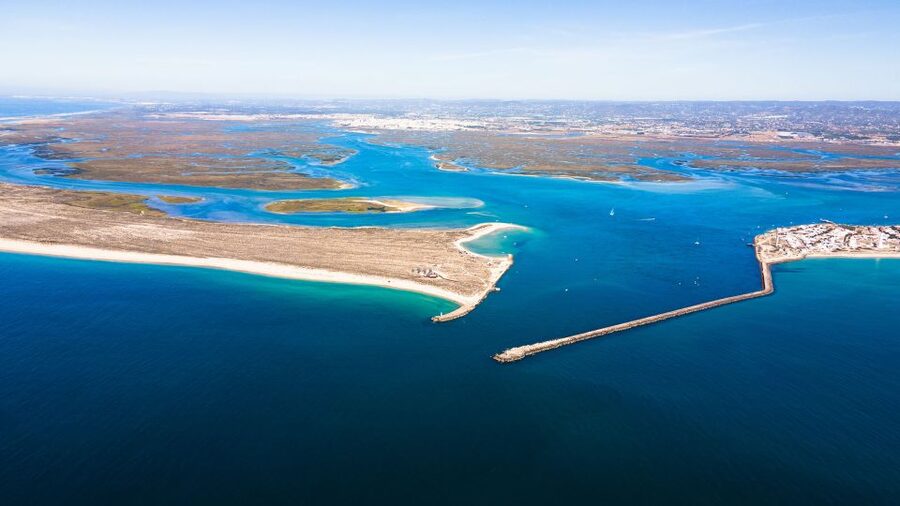 From Faro: Catamaran Boat Trip to Deserta Island with Stop - Lunch at Estaminé Restaurant
