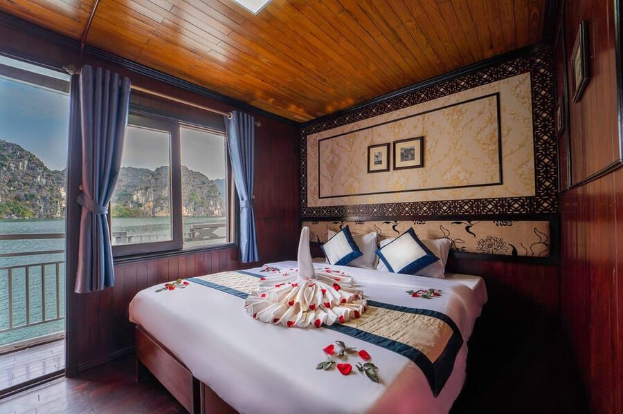 From Hanoi: 2-Day Ha Long Bay Boat Tour - An early start to Luon Cave