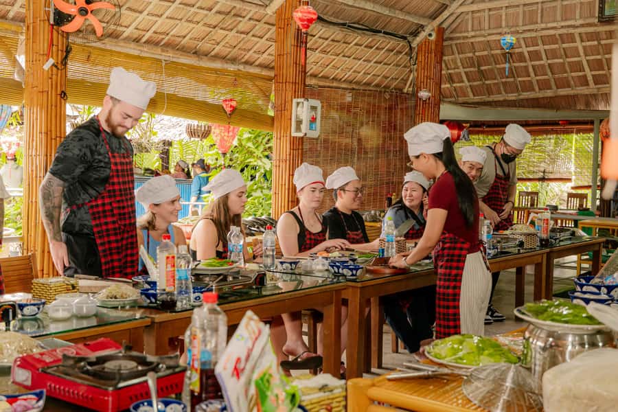 From Hoi An: Market Tour, Basket Boat Ride and Cooking Class - Who will enjoy this Hoi An experience