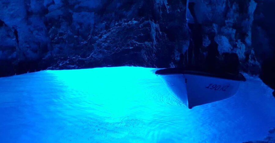 From Hvar: Vis Island and Blue Cave Speedboat Tour - Why this seven-and-a-half-hour boat day works