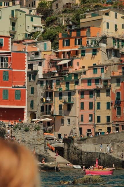 From La Spezia: Cinque Terre Boat Tour - Guides, group size, and the feel on board