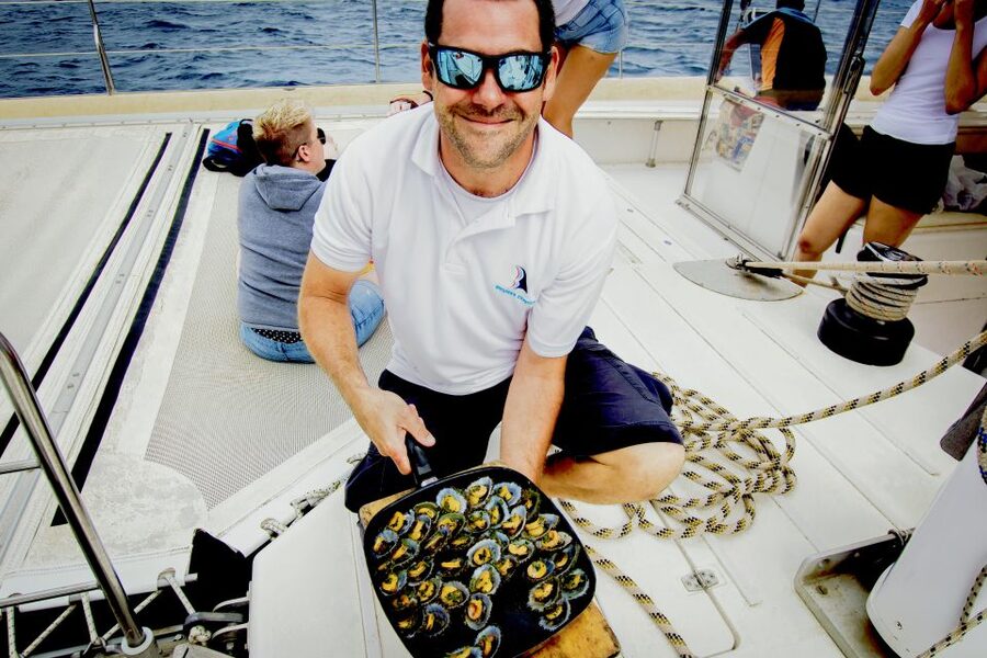 From Lanzarote: Sailing Day Trip Around La Graciosa - Francesa Beach and the marine reserve