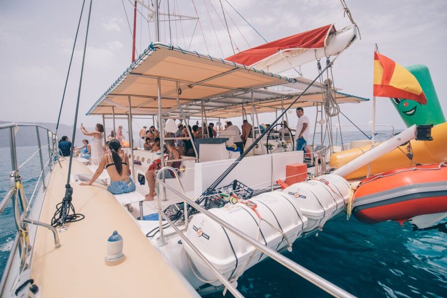 From Lanzarote: Sailing Day Trip Around La Graciosa - Returning to Lanzarote