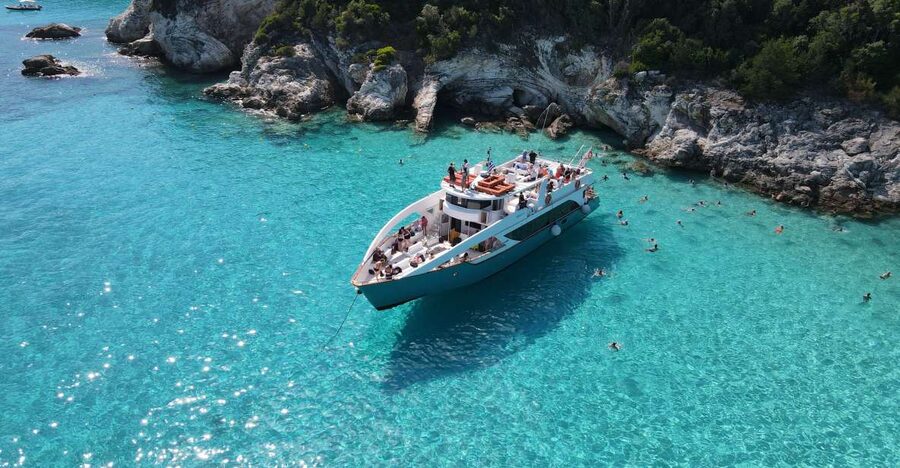 From Lefkimmi: Paxos, Antipaxos & Blue Caves Speedboat Tour - Leaving Lefkimmi at 9:25