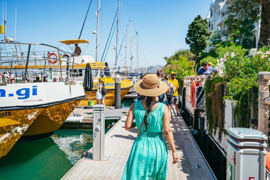 From Malaga: Day trip to Gibraltar and Dolphin Boat Tour - Getting to The Square for the boat trip