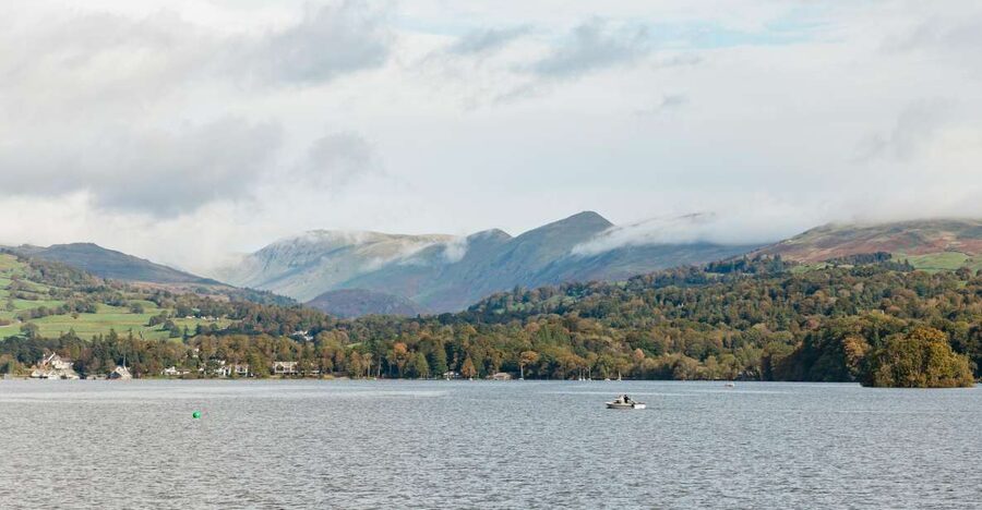 From Manchester: Lake District Bus Tour & Windermere Cruise - What this Manchester to Lake District tour does well