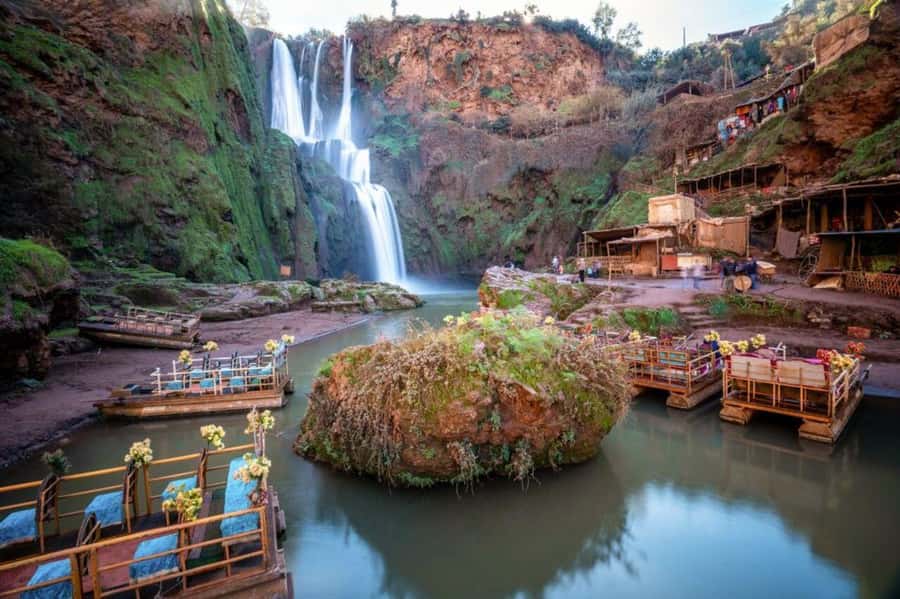From Marrakech: Guided Ouzoud Waterfalls Tour with Boat Ride - Lunch with a view, but not included