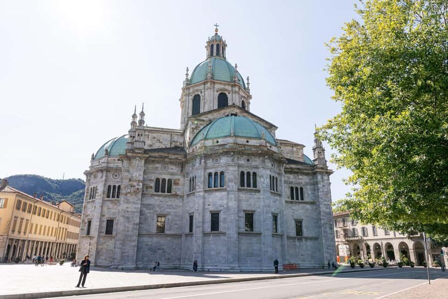 From Milan: Como & Bellagio Day Tour & Scenic Lake Cruise - Finding the Milan meeting point