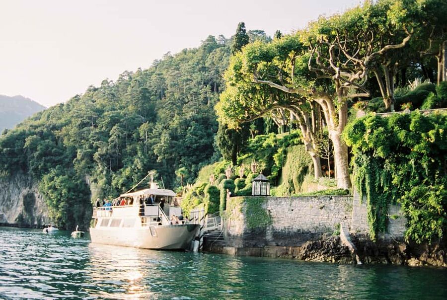 From Milan: Lake Como, Bellagio, Varenna & private boat tour - Como: a quick start in a historic lakeside town