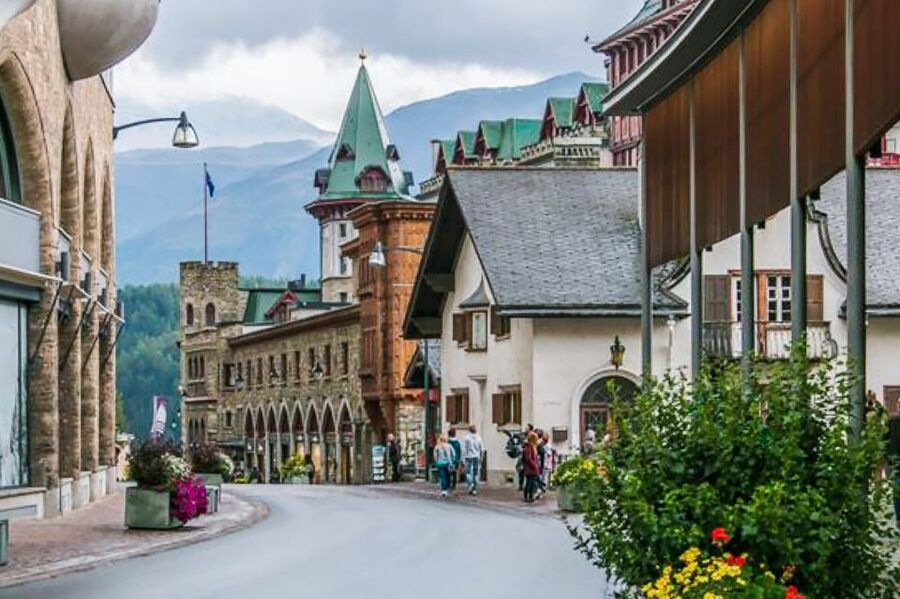 From Milan: Lake Como Cruise, St. Moritz & Bernina Red Train - A quiet private boat on Lake Como