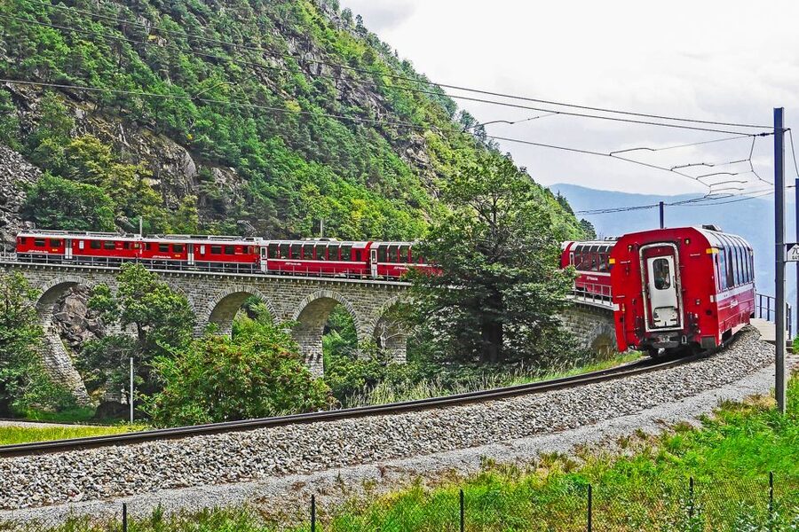 From Milan: Lake Como Cruise, St. Moritz & Bernina Red Train - Is $159 good value?