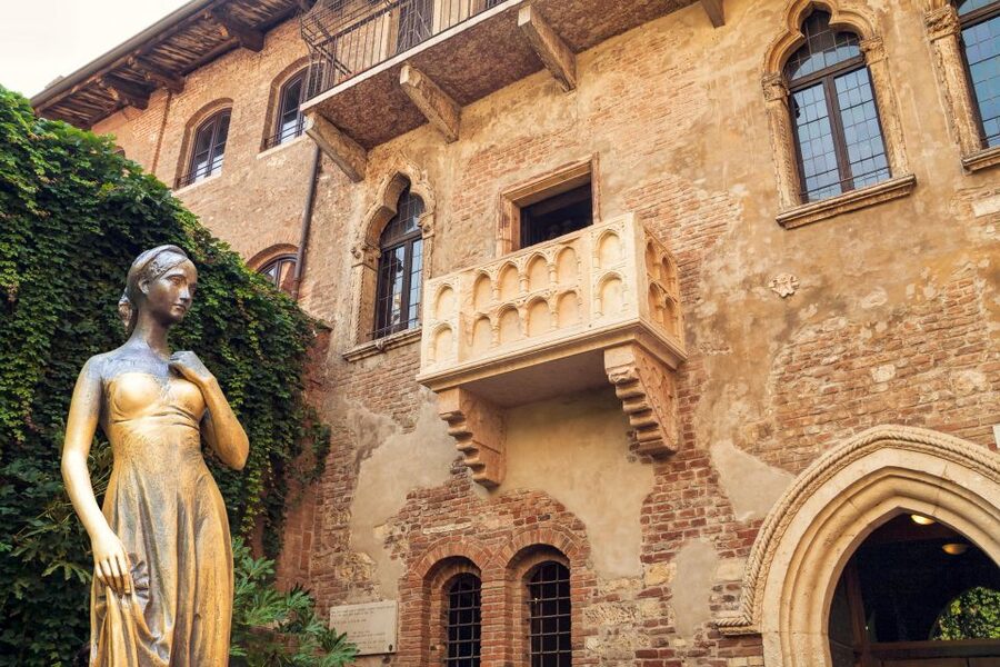 From Milan: Verona, Sirmione and Lake Garda with Boat Cruise - What this Milan day trip really gives you