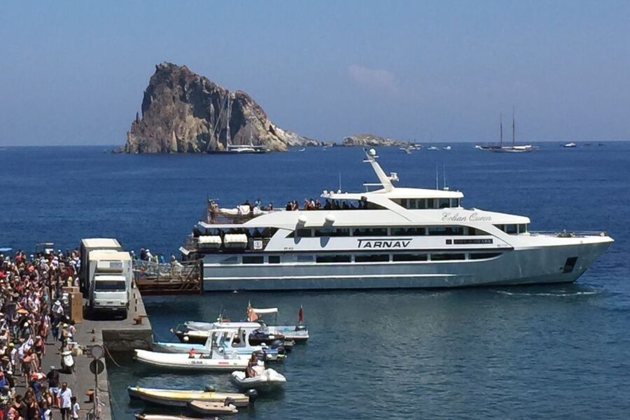 From Milazzo: Panarea and Stromboli Boat Trip by Night - Sunset and lava from the water