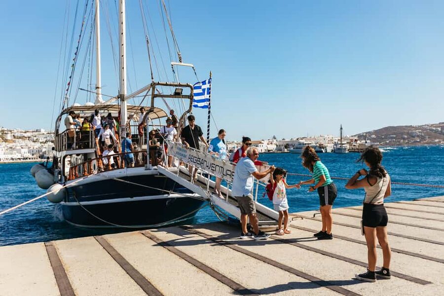 From Mykonos: Cruise to Delos and Rhenia with Lunch - Music, dancing, and a lively ride home