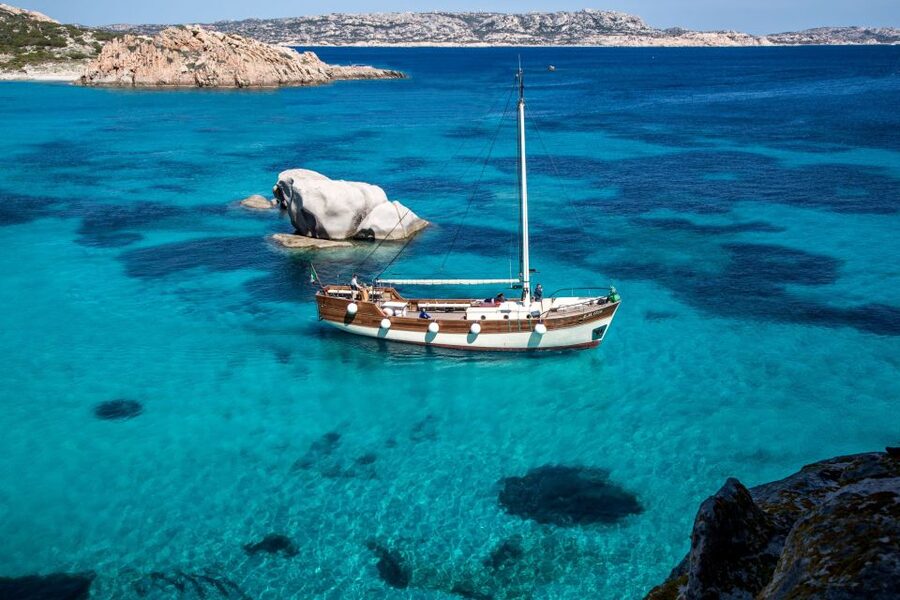 From Palau or La Maddalena: Archipelago Sailing Ship Tour - Is the boat comfortable for families?