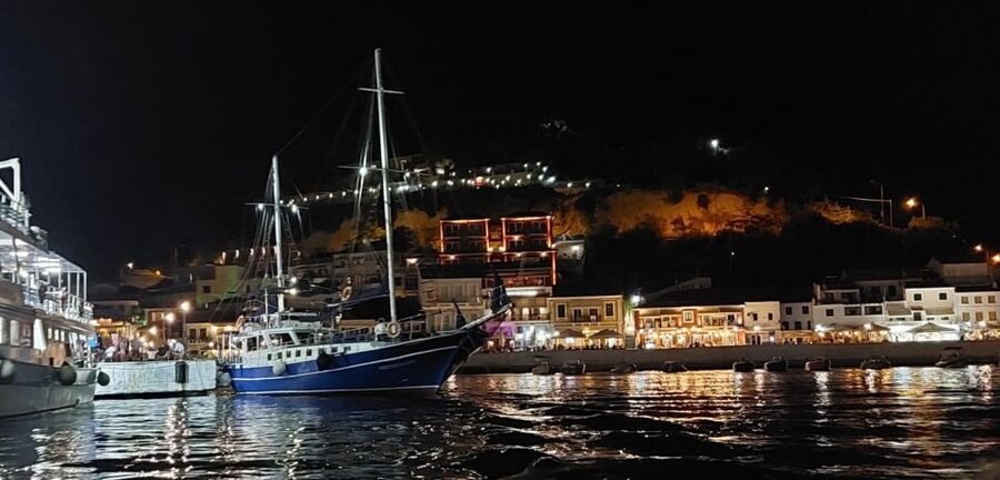 From Parga: Paxos and Antipaxos Cruise with Blue Caves - Leaving Parga at 9:45 in the morning