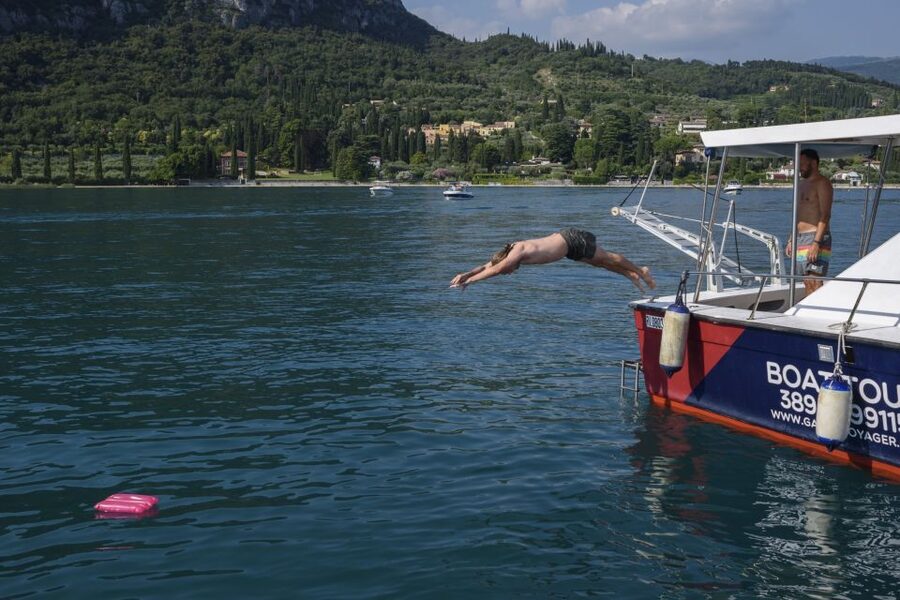 From Peschiera: Garda East Coast Cruise to Sirmione - Practical tips for a smoother outing